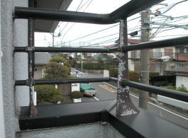 施工事例　横浜市 H様邸　外壁塗装工事　施工前ベランダ